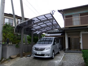 �J�[�|�[�g�{�H��