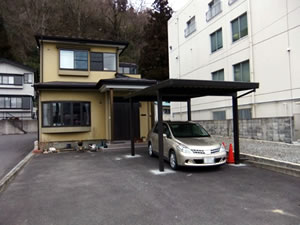 �J�[�|�[�g�{�H��