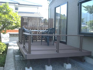 �E�b�h�f�b�L�{�H��